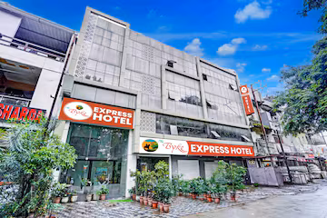 THE BYKE EXPRESS PISHORI INN